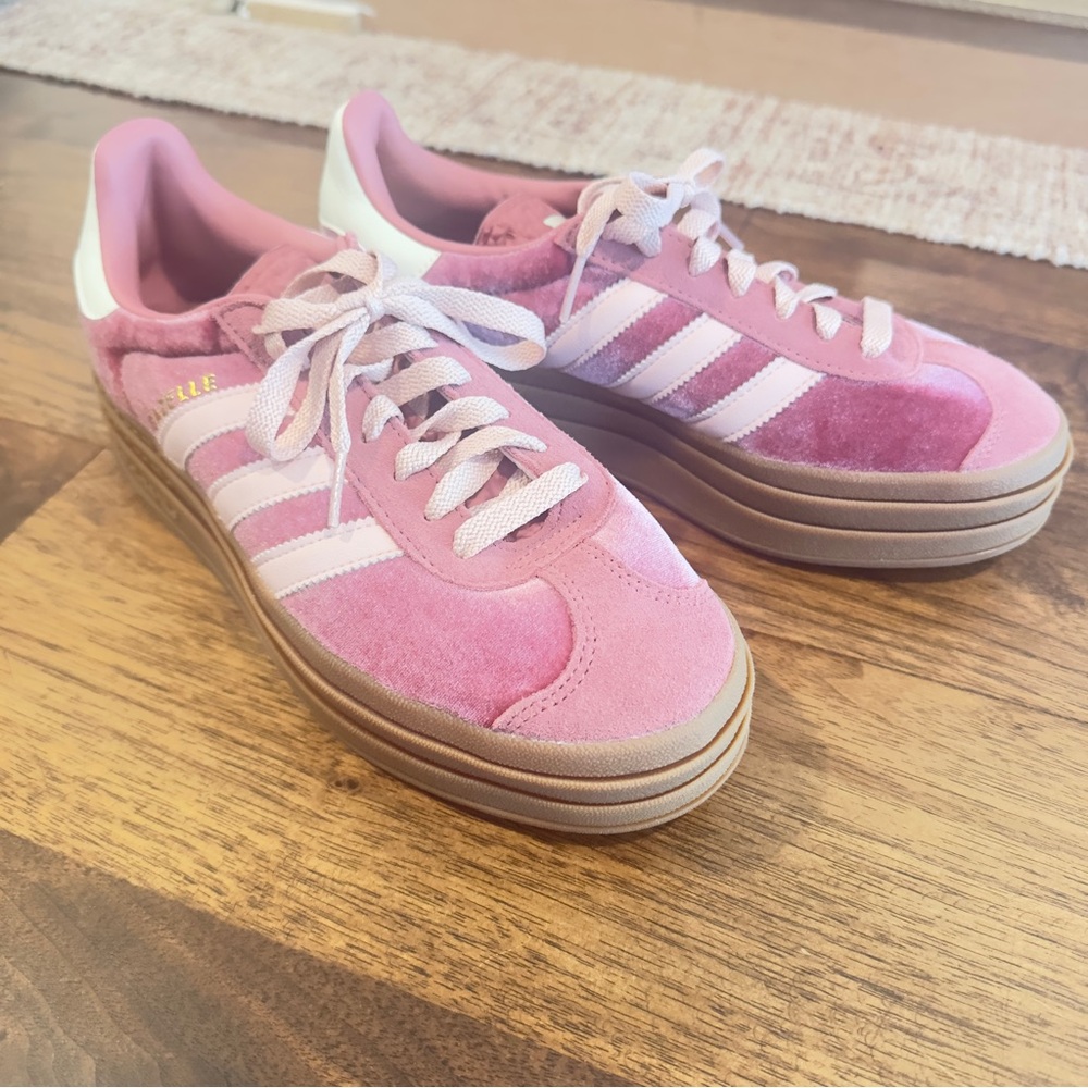 Adidas Gazelle Platform Sneakers – Pink Velvet – Women’s Size 8